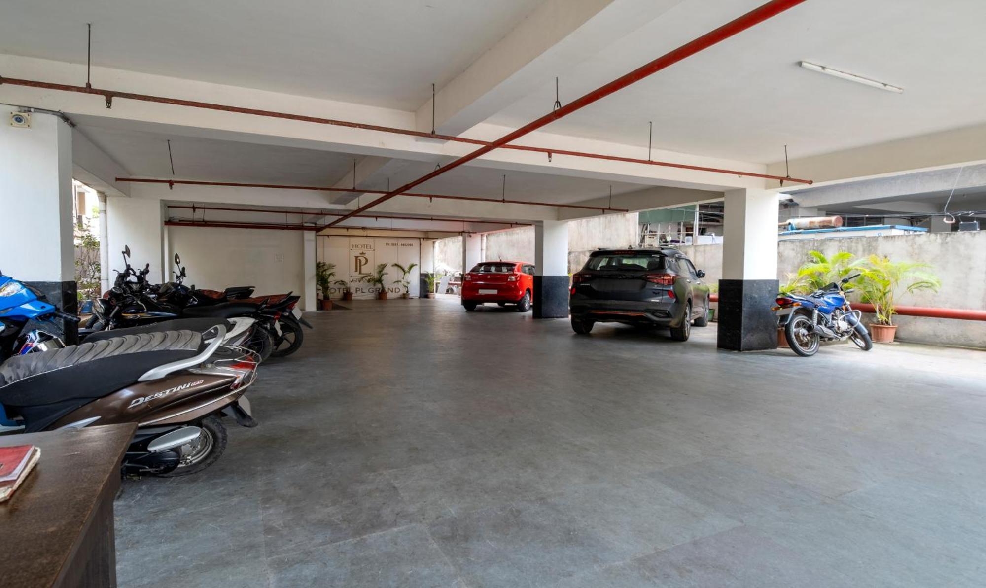 Treebo Pl Grand, Vishakapatnam Hotel Visakhapatnam Eksteriør billede