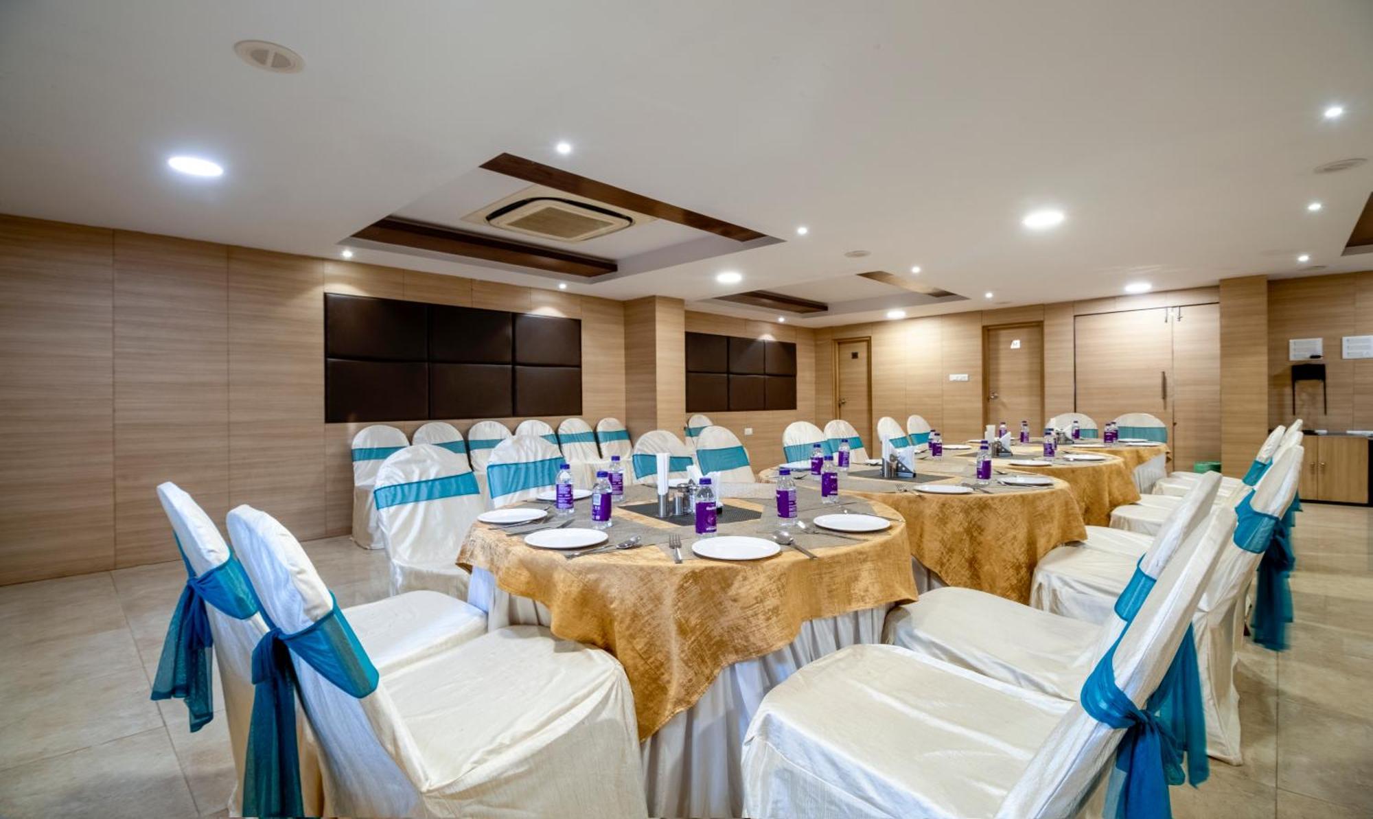 Treebo Pl Grand, Vishakapatnam Hotel Visakhapatnam Eksteriør billede
