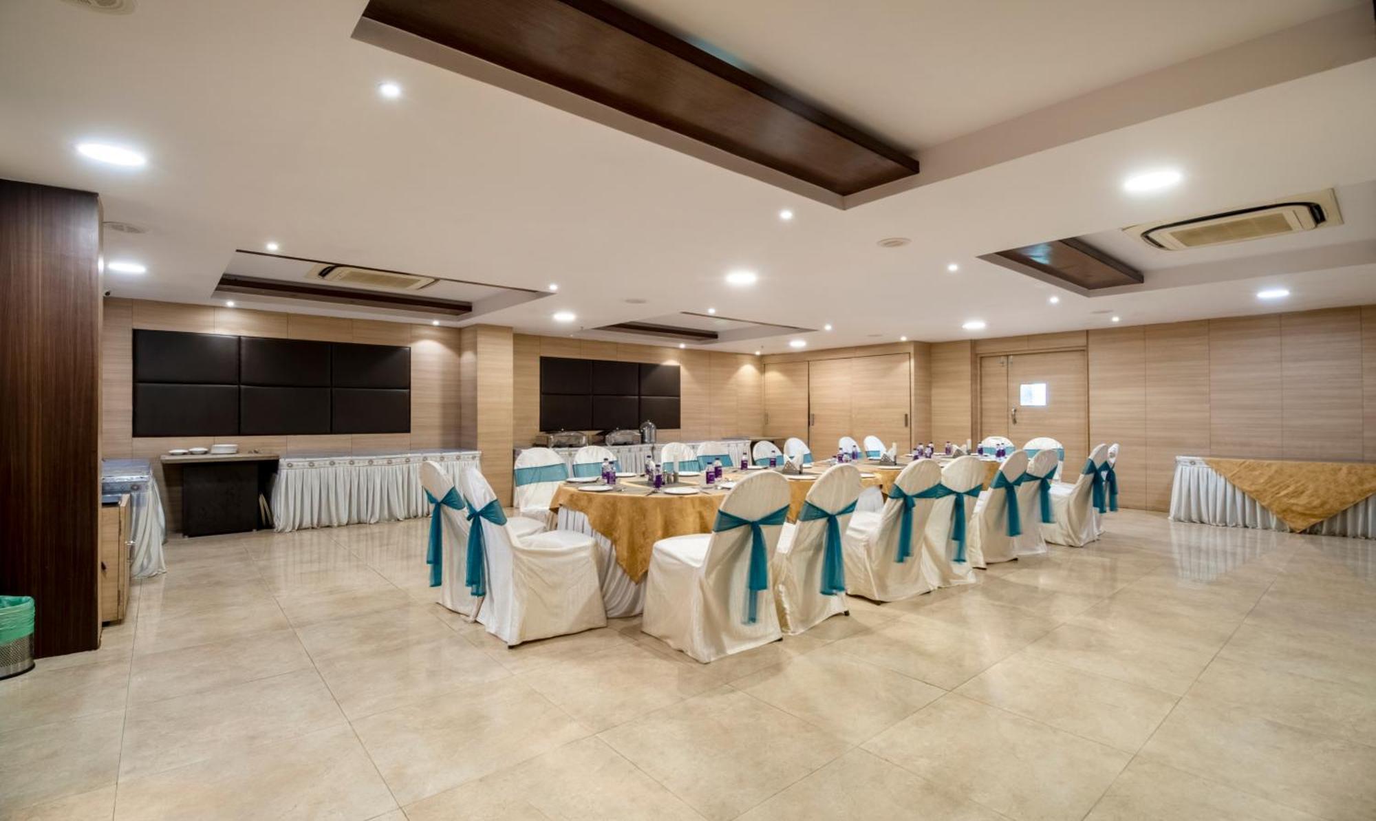 Treebo Pl Grand, Vishakapatnam Hotel Visakhapatnam Eksteriør billede